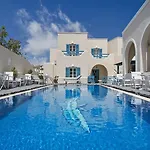 Alizea Villas&suites 3*