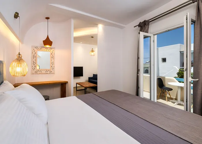 Alizea & فندق ثيرا