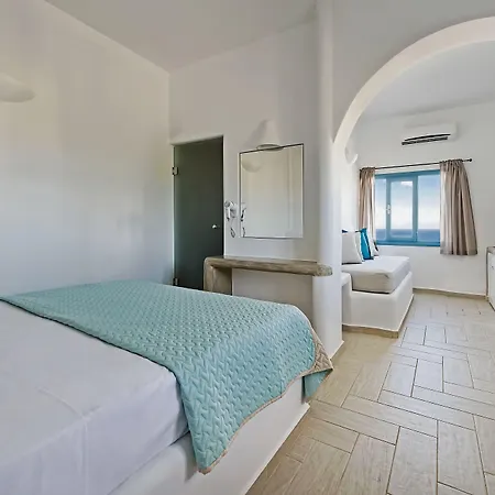 Alizea & Hotel Fira (Santorini)