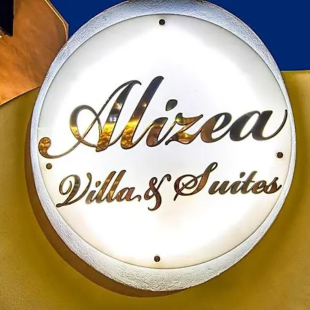 Alizea Villas&suites Fira (Santorini)