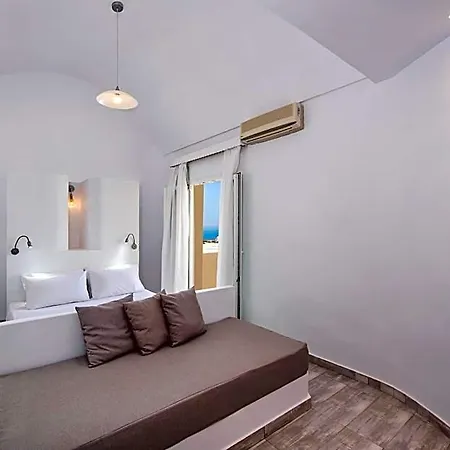 Alizea Villas&suites Fira (Santorini)