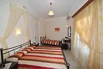 Hotel Alizea & 3*
