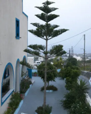Alizea & Fira (Santorini)