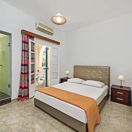 Alizea & Hotel 3*