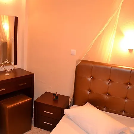 فندق Alizea & ثيرا