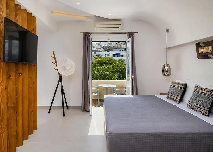 Alizea & Hotel Fira (Santorini)