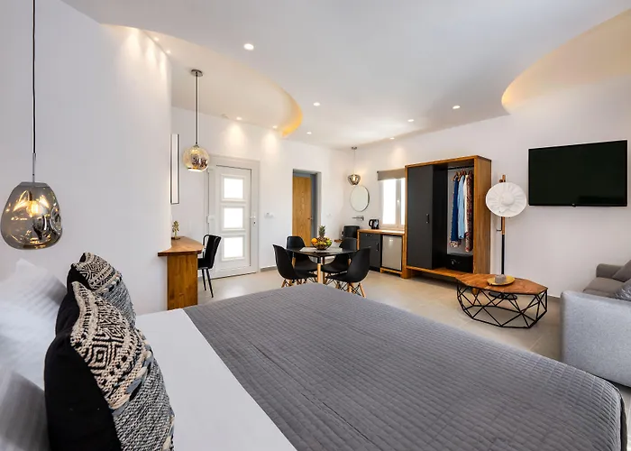 Alizea & Hotel Fira (Santorini)