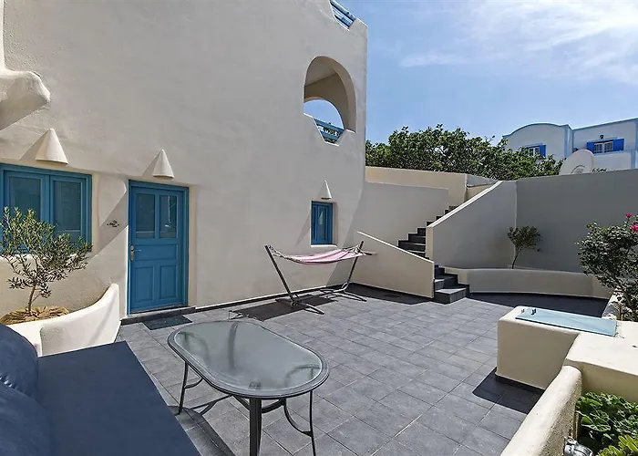 Alizea & Hotel Fira (Santorini)